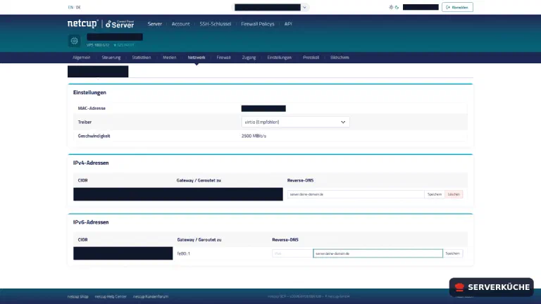 netcup Servercontrolpanel im Tab Netzwerk: die Reverse-DNS-Felder für die IPv4- und IPv6-Adresse, jeweils mit eingetragenem Beispiel-Hostnamen und Speichern-Button